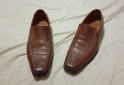 Indumentaria - LIQUIDO 8 camisas 1 par de zapatos 1 sueter 1 bermuda batistella reffans A+ benetton - En Venta