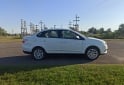 Autos - Fiat Grand Siena 2014 Nafta 140000Km - En Venta