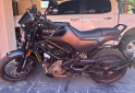 Motos - Husqvarna Svartpilen 401 2022 Nafta 4300Km - En Venta