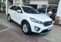 Camionetas - Kia Sorento 7 asientos 2017 Diesel 209000Km - En Venta