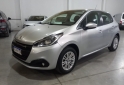 Autos - Peugeot 208 2019 Nafta 80000Km - En Venta
