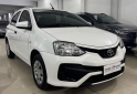 Autos - Toyota ETIOS 2021 Nafta 70000Km - En Venta