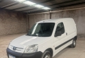 Utilitarios - Peugeot Partner 2018 Diesel 128000Km - En Venta