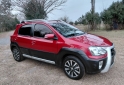 Autos - Toyota Etios cross 2016 Nafta 110000Km - En Venta