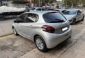 Autos - Peugeot 208 2018 Nafta 62000Km - En Venta