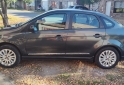 Autos - Fiat Grand siena 2013 2013 GNC 124500Km - En Venta