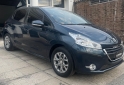 Autos - Peugeot 208 Allure Touchscreen 2015 Nafta 109000Km - En Venta
