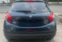 Autos - Peugeot 208 Allure Touchscreen 2015 Nafta 109000Km - En Venta