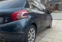 Autos - Peugeot 208 Allure Touchscreen 2015 Nafta 109000Km - En Venta
