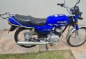 Motos - Suzuki AX100 2023 Nafta 5900Km - En Venta