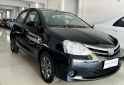 Autos - Toyota Etios 2015 Nafta 90000Km - En Venta
