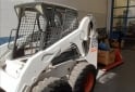 Camiones y Grúas - Mini cargadora BOBCAT S205 - En Venta