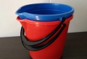 Hogar - Baldes de 12 Litros Colombraro - En Venta