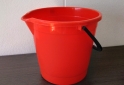 Hogar - Baldes de 12 Litros Colombraro - En Venta