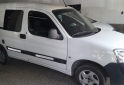 Utilitarios - Peugeot Partner 2012 Nafta 250000Km - En Venta