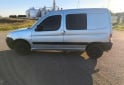 Utilitarios - Peugeot Partner 2016 Nafta 155000Km - En Venta