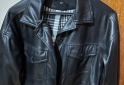 Indumentaria - LÍQUIDO CAMPERA DE CUERO EN EXCELENTE ESTADO - En Venta