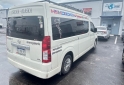 Utilitarios - Toyota Hiace conmuter 2021 Diesel 130000Km - En Venta