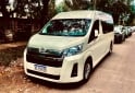 Utilitarios - Toyota Hiace conmuter 2021 Diesel 130000Km - En Venta