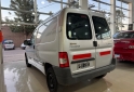 Utilitarios - Peugeot Partner 2015 GNC 156300Km - En Venta