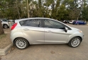 Autos - Ford Fiesta Kinetic Titanium 2013 Nafta 210000Km - En Venta
