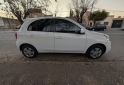 Autos - Nissan March 2015 Nafta 123000Km - En Venta