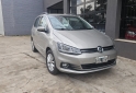 Autos - Volkswagen Suran higline 2015 Nafta 100000Km - En Venta