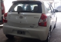 Autos - Toyota Etios X 1.5 2015 Nafta 120000Km - En Venta