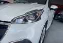 Autos - Peugeot 208 2017 Nafta 98000Km - En Venta