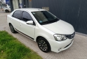Autos - Toyota ETIOS PLATINUM 2015 Nafta 122000Km - En Venta
