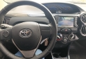 Autos - Toyota ETIOS PLATINUM 2015 Nafta 122000Km - En Venta