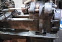 Herramientas - Torno Paralelo con Caja Norton para Roscas - En Venta
