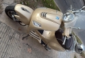 Motos - Vespa VXL 150 elegante 2022 Nafta 13000Km - En Venta