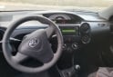 Autos - Toyota Etios 2014 Nafta 139000Km - En Venta