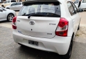 Autos - Toyota Etios 2015 Nafta 125000Km - En Venta