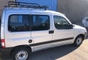 Utilitarios - Peugeot Partner 7 asientos 2021 Nafta 97000Km - En Venta
