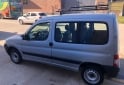 Utilitarios - Peugeot Partner 7 asientos 2021 Nafta 97000Km - En Venta