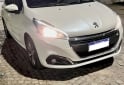 Autos - Peugeot 208 feline pk 2017 Nafta 48000Km - En Venta