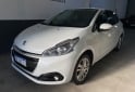 Autos - Peugeot 208 2017 Nafta 100000Km - En Venta