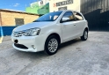 Autos - Toyota Etios XLS 5 ptas 2015 Nafta 120000Km - En Venta