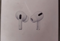 Telefona - Cajas vacas de iPhone 11 y 9  y airpods - En Venta