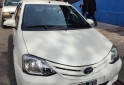 Autos - Toyota Etios 2014 Nafta 110000Km - En Venta