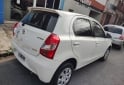 Autos - Toyota Etios 2014 Nafta 110000Km - En Venta