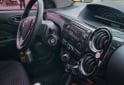 Autos - Toyota etios xls 2015 GNC 196000Km - En Venta