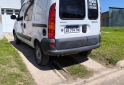 Utilitarios - Renault Kangoo confort 1.6 5 asie 2017 Nafta 76000Km - En Venta