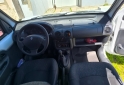 Utilitarios - Renault Kangoo confort 1.6 5 asie 2017 Nafta 76000Km - En Venta