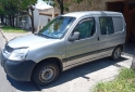 Utilitarios - Peugeot partner 2012 Diesel 200000Km - En Venta