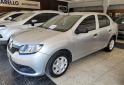 Autos - Renault Logan authentique 1.6 2015 Nafta 95000Km - En Venta