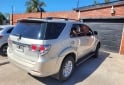 Camionetas - Toyota Hilux sw4 4x2 2014 GNC 200000Km - En Venta