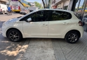 Autos - Peugeot 208 allure touchscreen 2015 Nafta 100000Km - En Venta